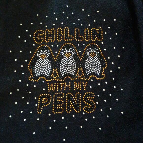 Sierra Outdoors Woman XL Black Fleece "Chillin with my Pens" Rhinestone Jacket - Picture 1 of 7